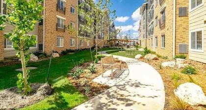 Simplicity At the Rim 1411 I Comfy 1 Bed 1 Bath