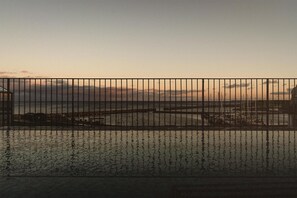 On the beach, white sand - Rox Resort (Køge)