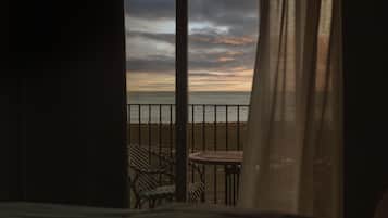 Allergiatestatut vuodevaatteet, minibaari, tallelokero huoneessa