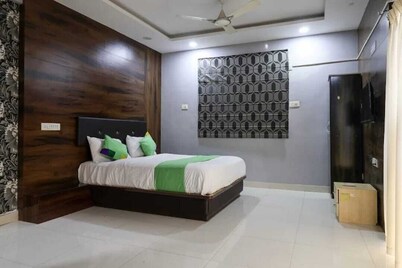 Hotel Grand View - Pimple Saudagar
