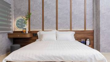 Decoración personalizada, muebles diferentes y escritorio