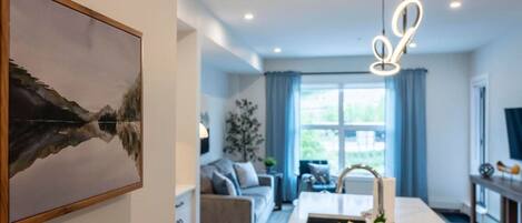 Smart TV, books, offices