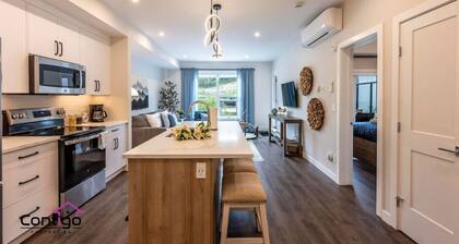 Rivers Edge | Mtn Views | AC | BBQ | King Bed