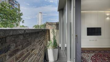 House | Terrace/patio