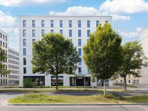 Exterior - B&B Hotel Berlin Airport-Nord (Berlin)