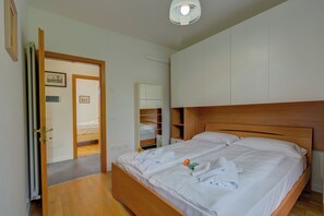 2 phòng ngủ, truy cập Internet không dây miễn phí, bộ trải giường