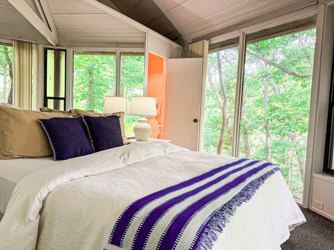 2 Schlafzimmer, Schreibtisch, Bügeleisen/Bügelbrett, Reisekinderbett