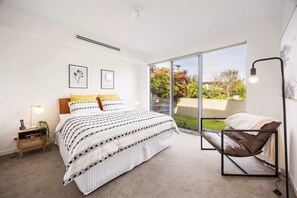 5 chambres, fer et planche à repasser, lit parapluie, Wi-Fi