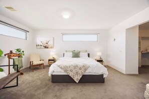 5 bedrooms, iron/ironing board, travel cot, WiFi