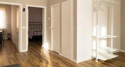 Cozy apartment in Torrette area, small condominium, few km from Ancona