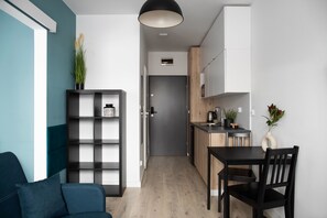 笔记本电脑工作区、熨斗/熨板、免费 WiFi