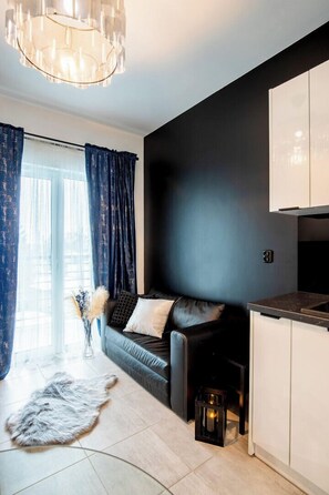 Romantic Apartment, Balcony | Living area