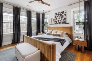 3 bedrooms, desk, iron/ironing board, WiFi