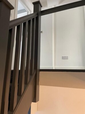 Hus - 1 sovrum - rökare - balkong | Interiör