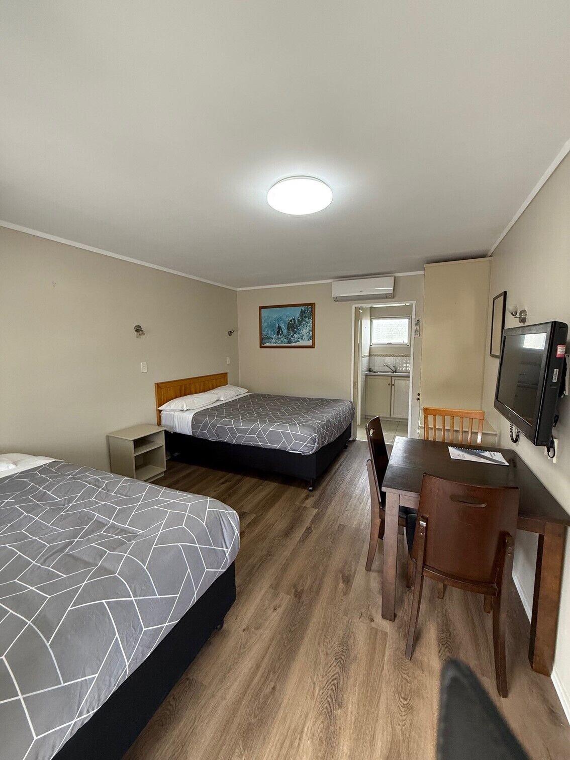 Standard Studio | Free WiFi