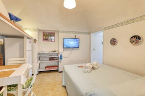 Family Apartment, Multiple Bedrooms (Best House Porto Vecchio E Ciclabile) | 1 bedroom, free WiFi, bed sheets