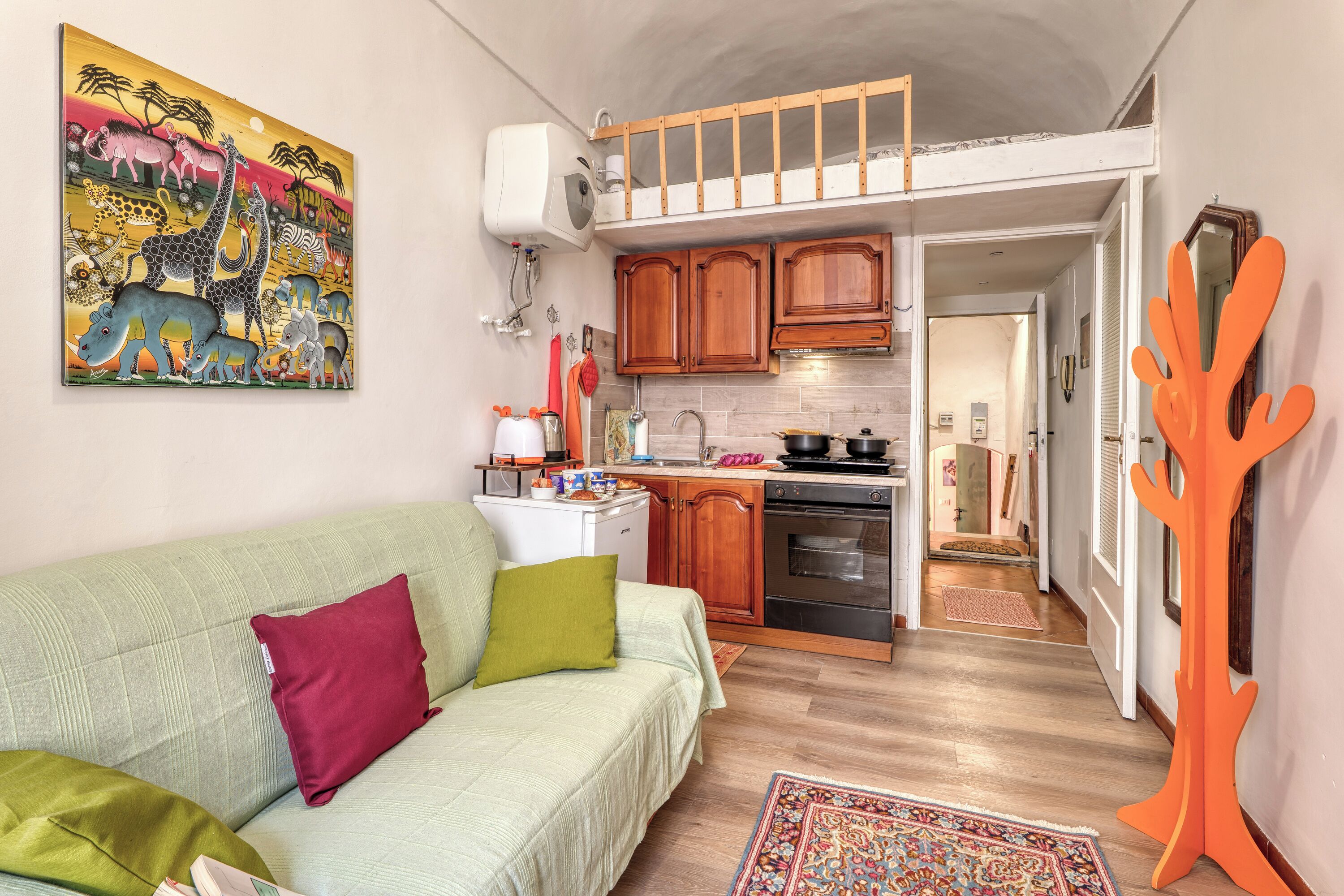 Standard Apartment, Multiple Bedrooms, 2 Bathrooms (Aurora La Petite Maison) | Living area | 21-inch TV with cable channels