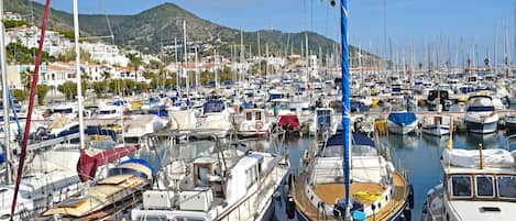 ที่จอดเรือ