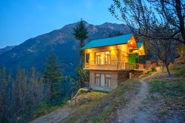 Entrée de l’hébergement