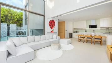 Villa, 3 Bedrooms, Lanai | Living area | TV