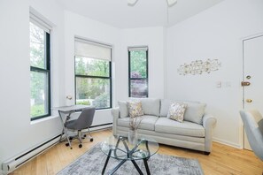 TV, fireplace, offices