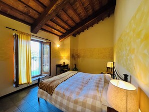 2 chambres, fer et planche à repasser, lit parapluie, Wi-Fi gratuit