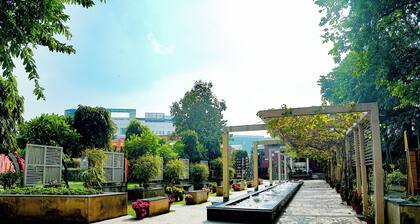 Goa Country Club By Pearl Near Udyog vihar Yashobhoomi