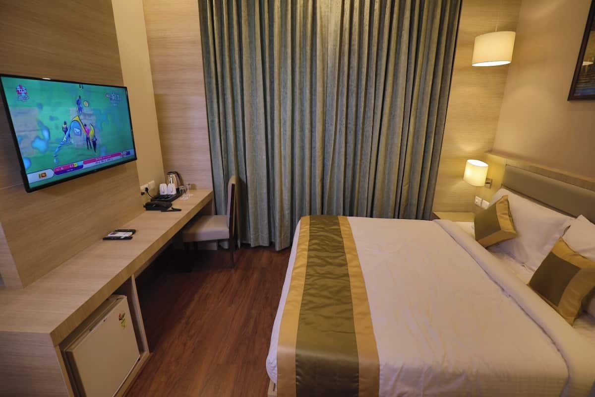 In-room safe, iron/ironing board, free WiFi