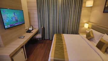 Deluxe-Doppel- oder -Zweibettzimmer, 1 Schlafzimmer, Parkblick | Zimmersafe, Bügeleisen/Bügelbrett, kostenloses WLAN