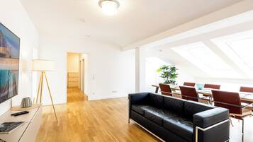 Espai de treball apte per a portàtils i wifi gratuïta