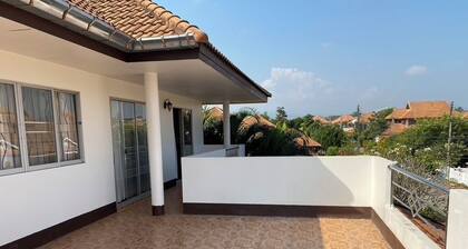 The Garden House
A large Family House, fully furnished and equipped.