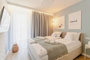 Apartment, Kitchenette, Courtyard View | 1 bedroom, iron/ironing board, free WiFi