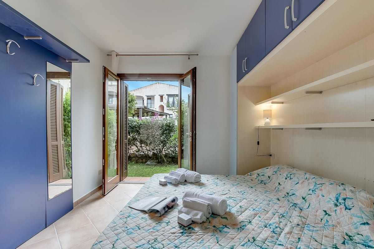 Family Apartment, Multiple Bedrooms (Il Borgo 21A3 700m From The Beach)