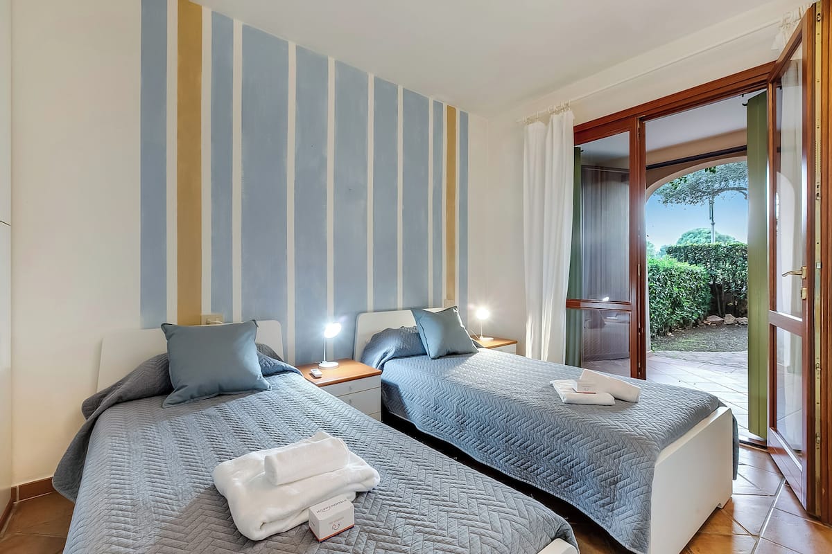 Familieleilighet, flere soverom (Il Borgo 10/5 700m From The Beach) | 2 soverom, wi-fi (inkludert) og sengetøy