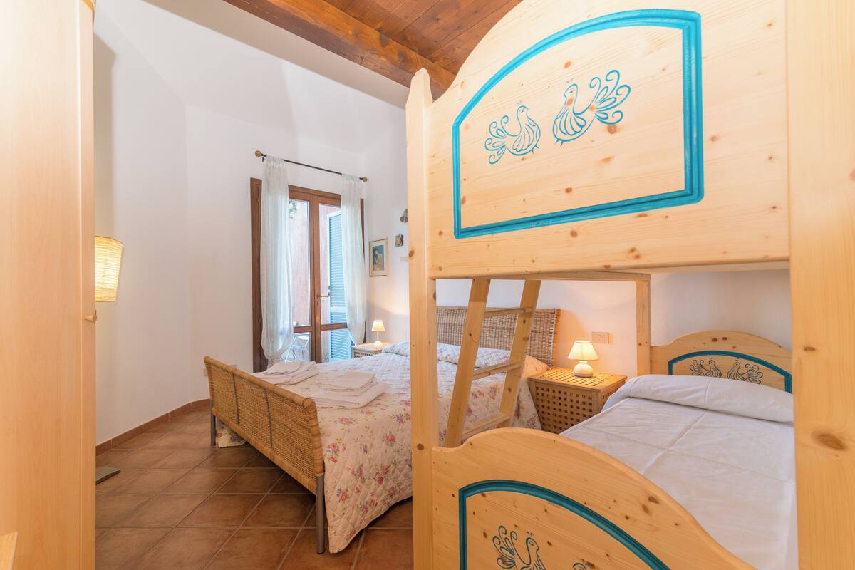 Familiehus, flere soverom, 2 bad (Il Borgo 14/1 700m From The Beach) | 2 soverom, wi-fi (inkludert) og sengetøy