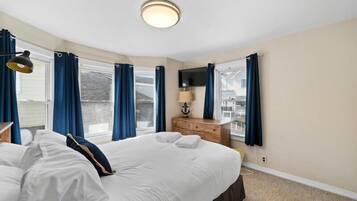 4 Schlafzimmer, Bügeleisen/Bügelbrett, Reisekinderbett, WLAN