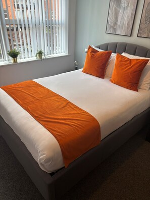 1 chambre, fer et planche Ă repasser, Wi-Fi, draps fournis