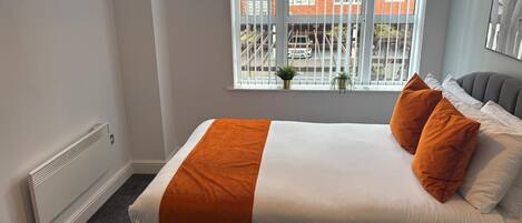 1 chambre, fer et planche à repasser, Wi-Fi, draps fournis