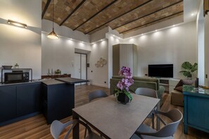 Interior - Aurelia 235 (Rome)