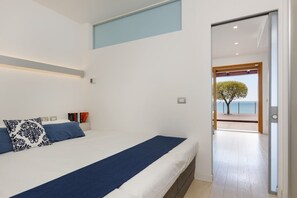Soundproofing, iron/ironing board, free WiFi, bed sheets