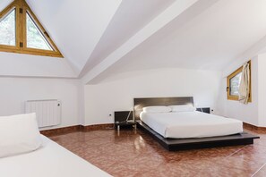 4 sovrum, strykjärn/strykbräda, gratis wi-fi och sängkläder