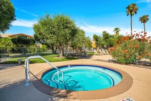 Pool - The Rancho Club Estados (Palm Springs)