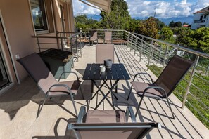 Outdoor dining - Dream Day Villa
Charming 3-bedroom villa with AC, WiFi in amazing Psathopirgos (Psathopirgos)