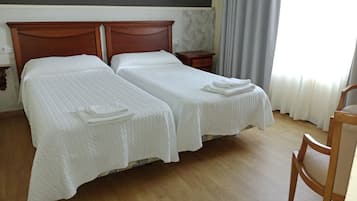Habitación estándar con 2 camas individuales, vista al jardín | Wifi gratis