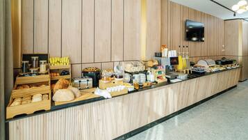 Daily buffet breakfast for a fee