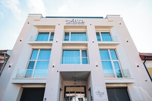 واجهة المنشأة