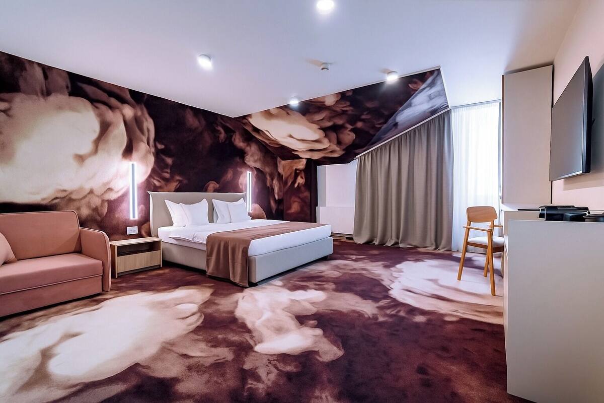 Free minibar items, in-room safe, desk, blackout curtains