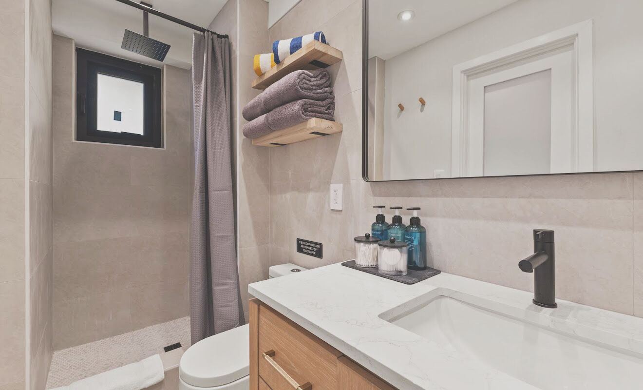 Photo - The Walk-Up Waikiki Beach