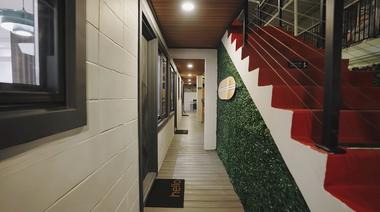 Photo - The Walk-Up Waikiki Beach