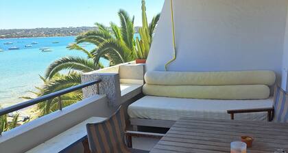 Apartamento con vistas mar El Aguamarina, situado en el puerto de la Savina.